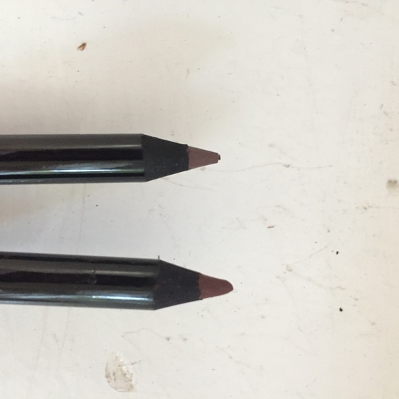 Brand New Lip Liners by Tony & Tina vibrational remedies - Picture 1 of 5